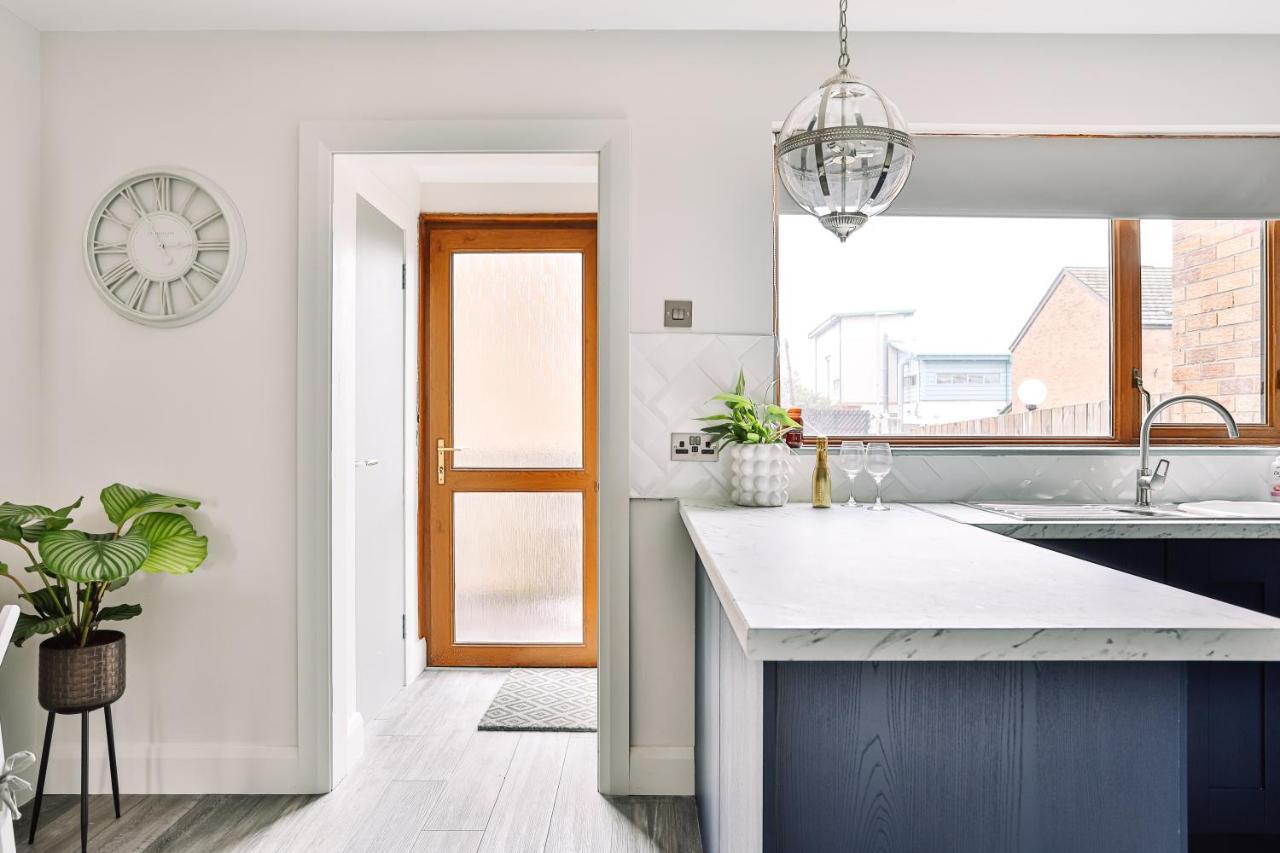 Family Town House Belfast Exterior foto